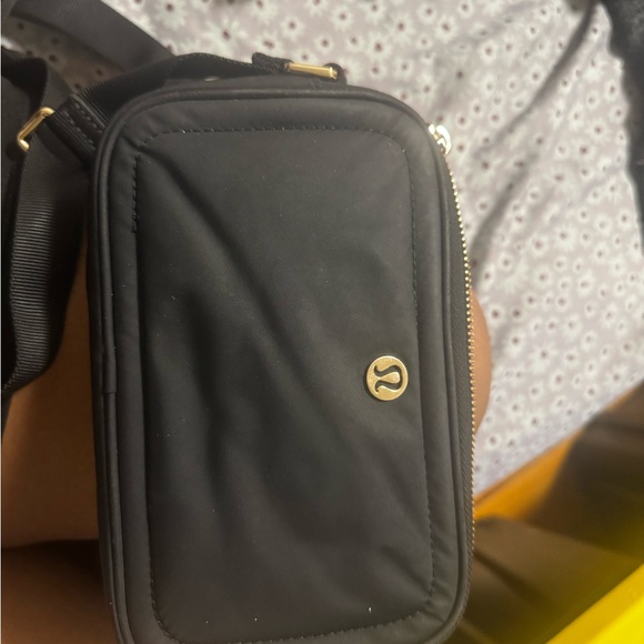 lululemon athletica Handbags - lululemon athletica Black Belt Bag